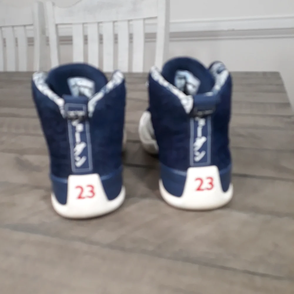 Nike Air Jordan 12 International Flight Sneakers Sz 8 - Picture 4 of 6